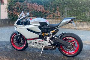 Ducati Panigale 899