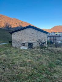 Rustico e terreno edificabile