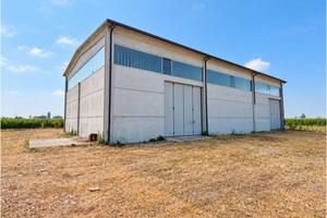 Immobile di 660 m² a Trenzano
