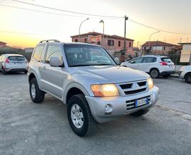 MITSUBISHI Pajero (2000-2007) - 2024