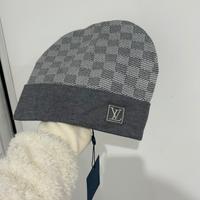 cappello Louis Vuitton nero e grigio