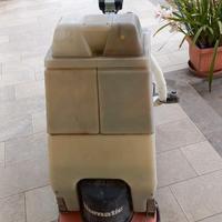 Monospazzola lavapavimenti numatic