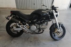 ducati Monster 750 dark