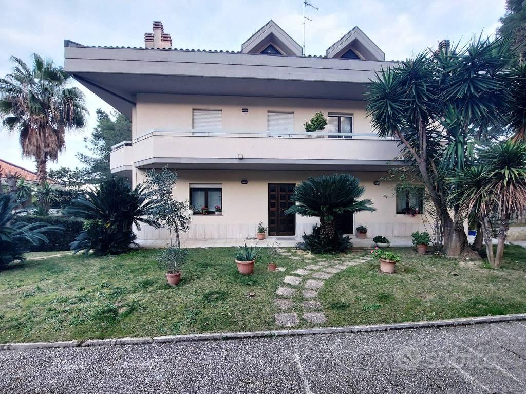 Shtëpi, 560 m²