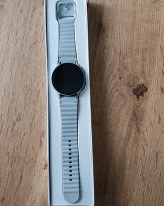 SAMSUNG WATCH  7  LTE 44 mm