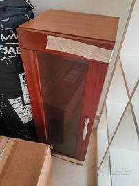 Mobile pensile con anta in vetro