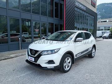 Nissan Qashqai II 2017 1.3 dig-t Visia 140cv