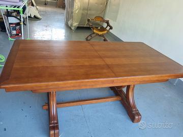 TAVOLO ALLUNGABILE IN LEGNO