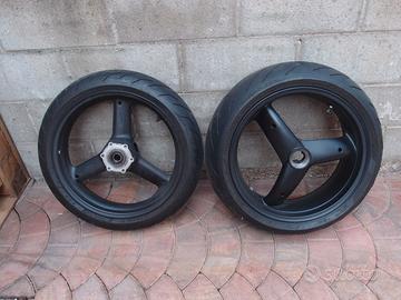 Ruote, cerchi per Triumph Speed Triple 1997-2001