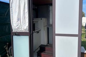 Cucinino prefabbricato su ruote