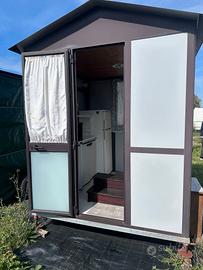 Cucinino prefabbricato su ruote