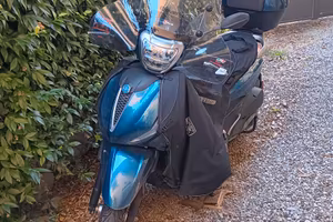 piaggio beverly 300 hpe