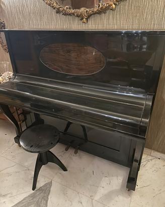 Pianoforte verticale