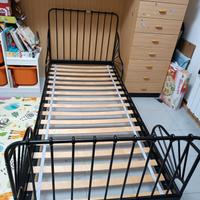 letto allungabile Minnen IKEA con doghe in legno 