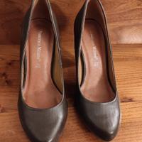 Scarpe col tacco, colore testa di moro