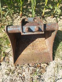 benne escavatore Volvo ec 25