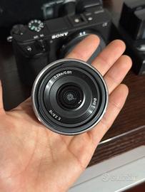 Obiettivo Sony 16mm f/2.8 (SEL16F28)