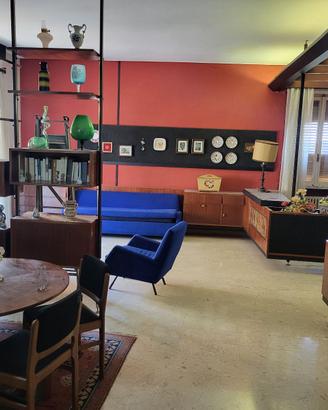 ARREDAMENTO MID CENTURY
