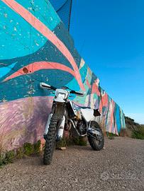 Moto enduro