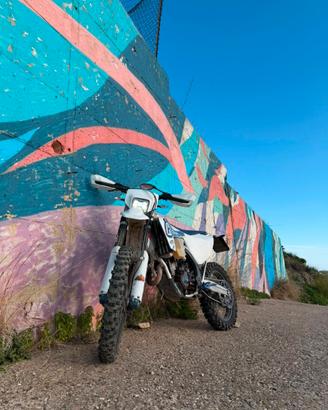 Moto enduro