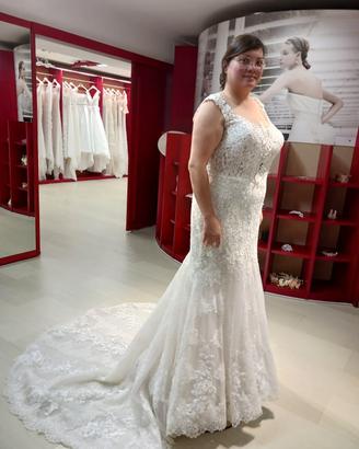 Abito da sposa semi sirena in pizzo...