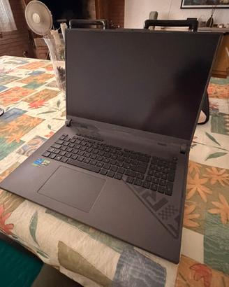 ASUS ROG Strix G18 / RTX 4070 / 16GB RAM / 1TB SSD
