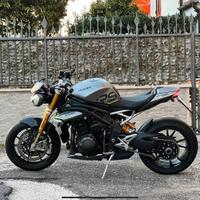 Triumph speed triple 1200 RS