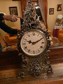 orologio da tavolo in metallo stagno 