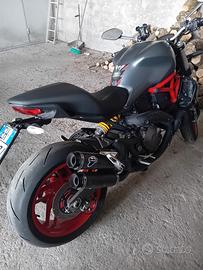 Ducati monster 821