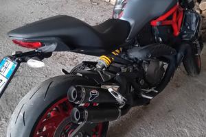 Ducati monster 821