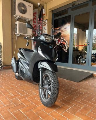 Piaggio Beverly 400 s