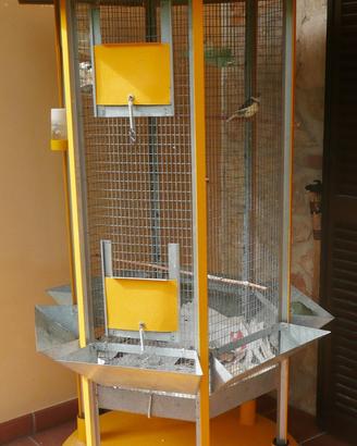 Voliera  con base e collettori