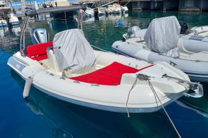 Gommone Thor 6.8 Prua al Vento + Honda BF200XCR