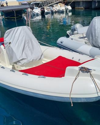Gommone Thor 6.8 Prua al Vento + Honda BF200XCR