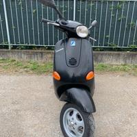 Vespa 50cc et4
