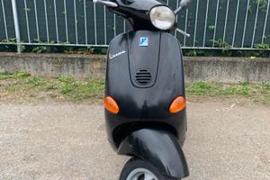 Vespa 50cc et4