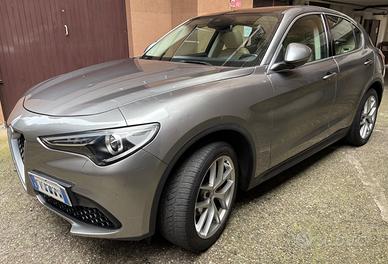 Alfa Romeo Stelvio 2.0 Turbo Q4 AT8 Executive