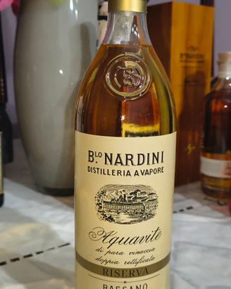bottiglia grappa Nardini 
