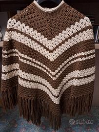Poncho  invernale 100% pura lana.