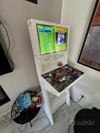 Cabinato console con 44 giochi