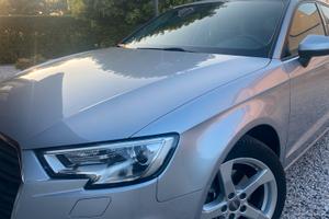 AUDI A3 SPORTBACK GRIGIO METALLIZZATO