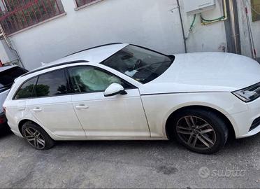 Audi A4 Avant 2019 incidentata (Intera, no pezzi)