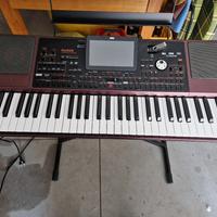 Piano Korg pa 1000