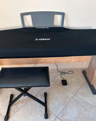 Pianola digitale Yamaha DGX-630 YPG-635