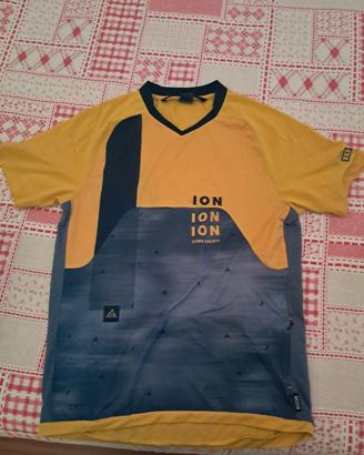 t-shirt ion traze