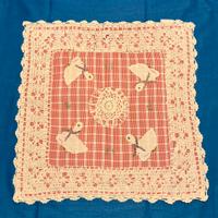 Copricuscino ricamato