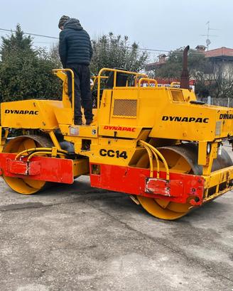 M12 Rullo compressore Dynapac CC14 targato