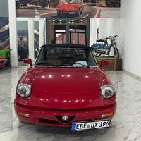 Alfa Romeo Spider 2.0i