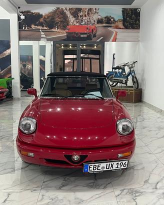 Alfa Romeo Spider 2.0i