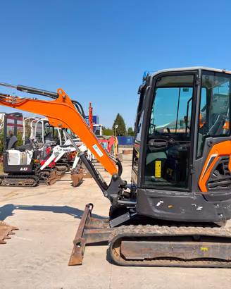 Mini escavatore DOOSAN DX27z